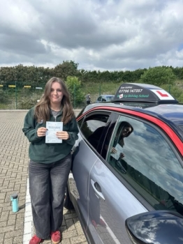 A first time pass for Eve today! Woohoo🥳<br />
Now you have your licence you can start your new job! <br />
It’s been a pleasure to help you achieve your goal. Good luck for the future and stay safe on the roads 😁